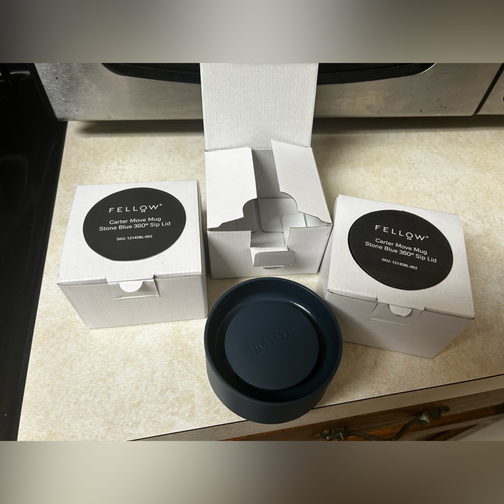 Fellow Carter Move Mug 360° Sip Lid in stone blue